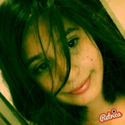hola me llamo romina vels tengo 12 años y naci en alemania