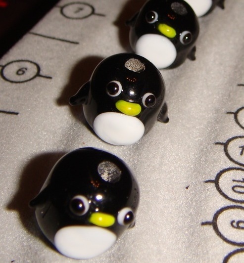 deele's profile picture. Freelance tech writer, journalist, and educator, focusing on Linux, OS X, CMS, and open source (plus I make handmade jewelry, see @deesadornments for that)