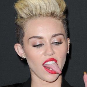 #BRAZILCANTWAITTOSEEYOUMILEY