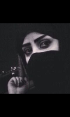 واقعيه الايام:البسمه لابد ان تظهر وان طال زمن الجراح ومهما عاش الحزن في اعماقنا لابد من لحظه فرح تنسينا الايام الحزينه♡♡