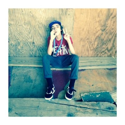 cuffedpants's profile picture. Pop ollies, not mollys