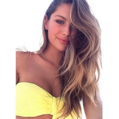 cassielevett's profile picture. 