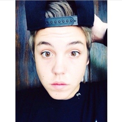 TheMattEspinosa: KITEBN MITTONSss