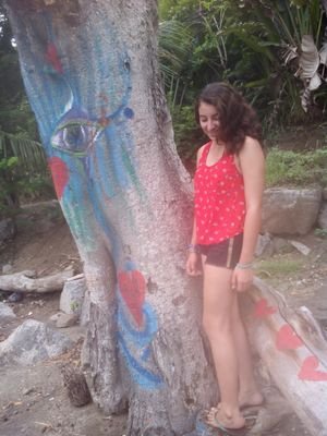 13 years old,  Live in Mexico, Bautister, Vine: Emily jaylen Facebook: Emily jaylen Instagram: Emily jaylen Snapchat:Em_jay69