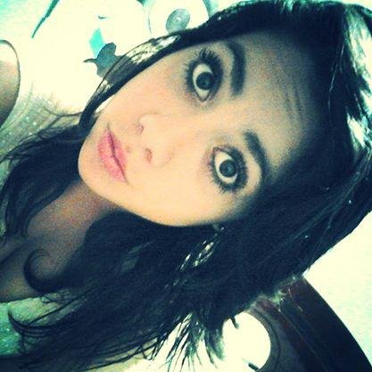 Hola chicos siganme soy buena onda no muerdo :3