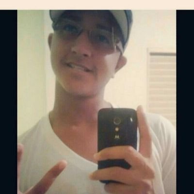 MarcalEduardo's profile picture. Instagram : _matheus_cruz
Facebook: http://t.co/yjJADbZAFo
