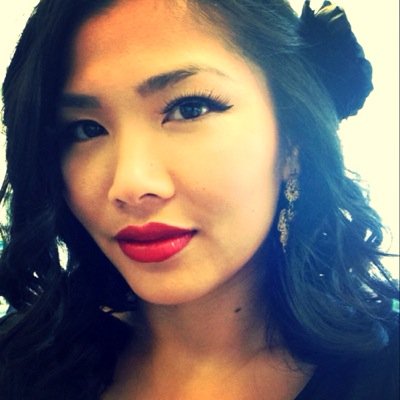 Thailand born, England bred and currently residing in Canadia.
Love my family and friends, baking cupcakes, and playing in the rain.