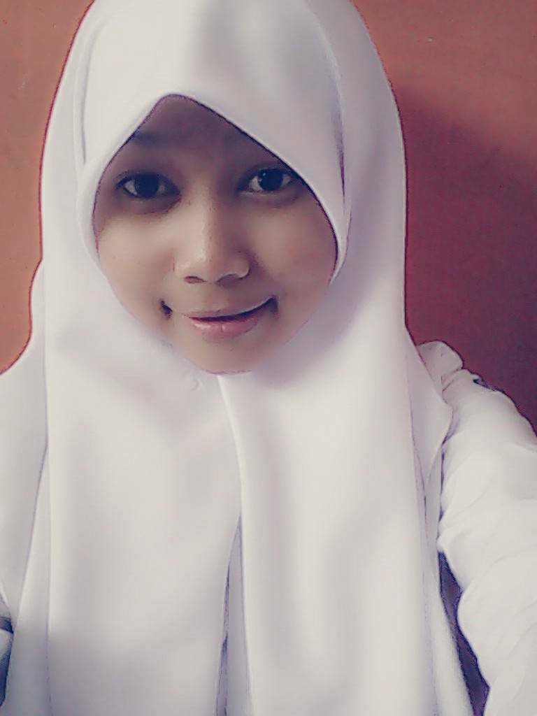 aku adalah aku . hidupku itu hidupku . tak ada yang boleh mengatur_ngatur aku dan hidupku !! thanks     love Teguh Iman Maulana :*