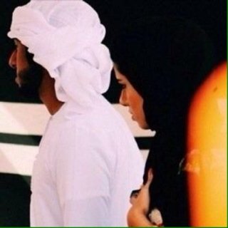 ‏لبيتہ وانا ما لبيت قبلہ  غير شيباني ♥!