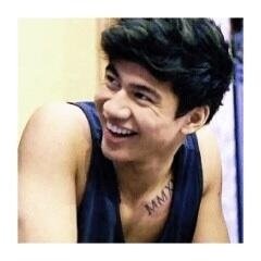 hi cutie, @cuddlemeehemmo just gave you a free follow so you should follow her