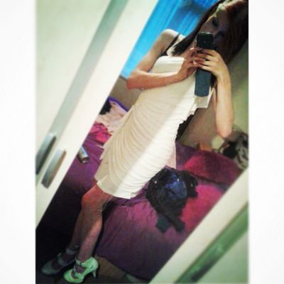 Purple minions are cuter than you. 16, smoker, full time bitch, creativity is my shit.