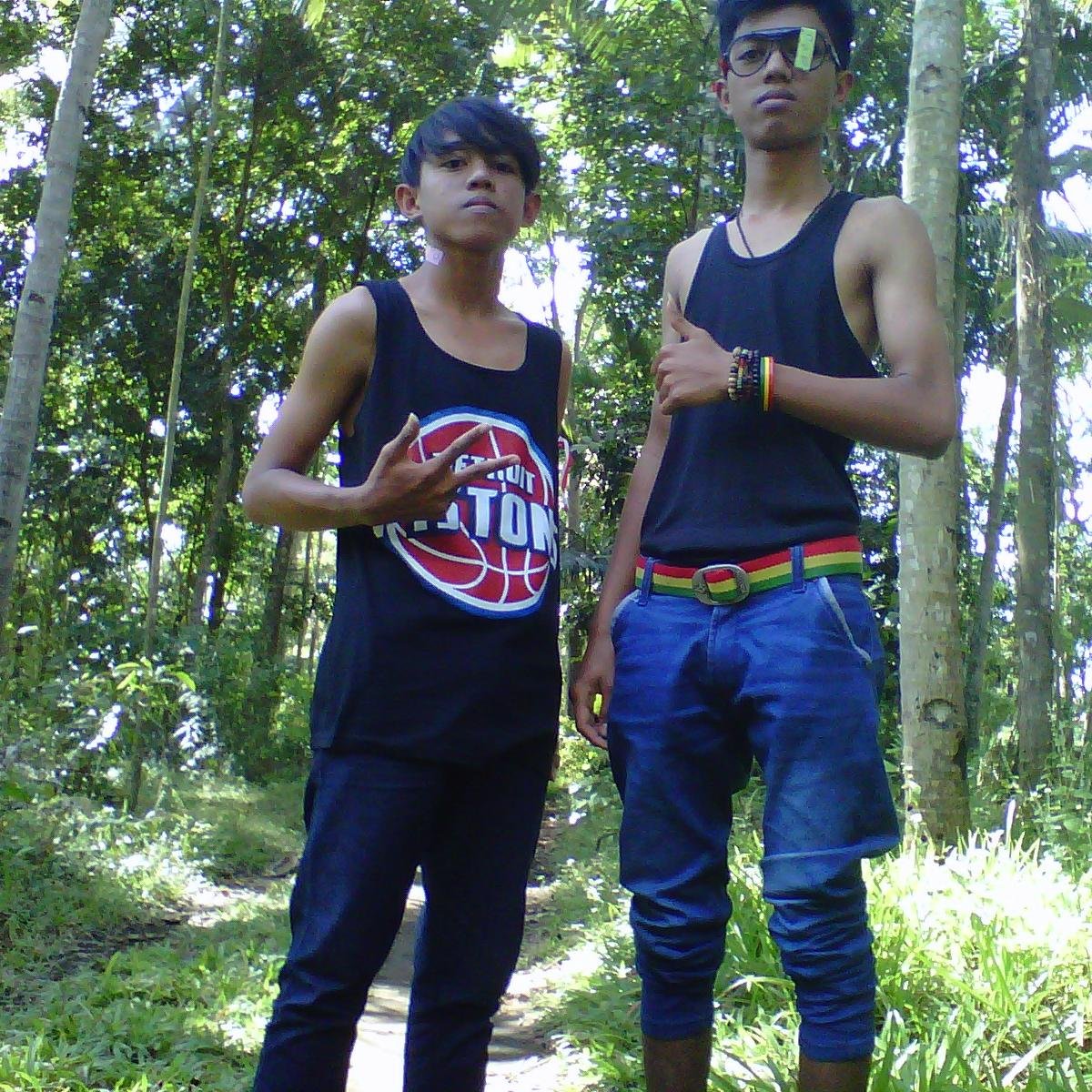 The young'ters....