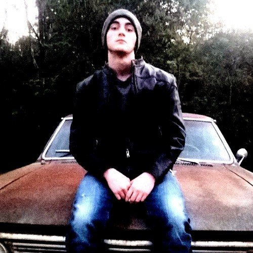 Single.  Love Music.  Working on a Rap Career.  Follow Me.