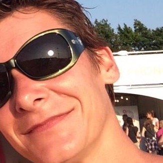 manonniezonnie's profile picture. 