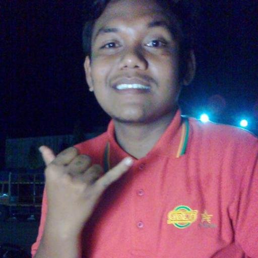 Baik,ramah,lucu,maniss ahahaha