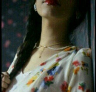 لستَ ﺎلفتاه ﺎلكااِملَه ولككنيَ
 مقتنععُه بَ شخصيتيَ وهذااِ يكفيَ  ...