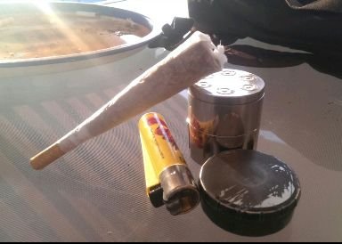 Pásatelo | Quien lo lia lo peta | Fumando más que el puma | Piensa en VERDE | Magnates de la Yenka  | Música + Porrus = Felicidad | Rasta4life