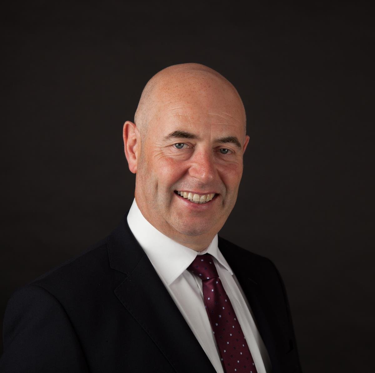 MD Accenture Financial Services, Digitalization, Disrupter, Dad, Cycling, Rugby, Ireland