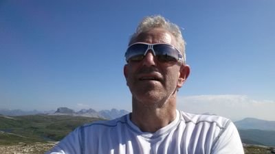 Syklist og aktivist. Mener mye om sykkel og trafikk og litt om andre ting.