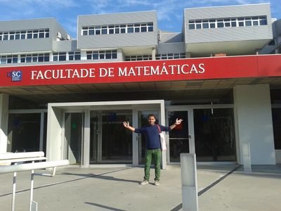 Profesor de Matemáticas da beira esquerda de Ferrol. Explico mal e falo bolboretas.