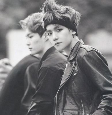 ‏‏اعشق EXO