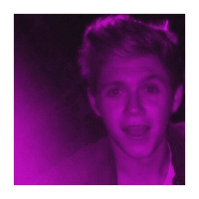 Follow @freefallhes and please rt this link
