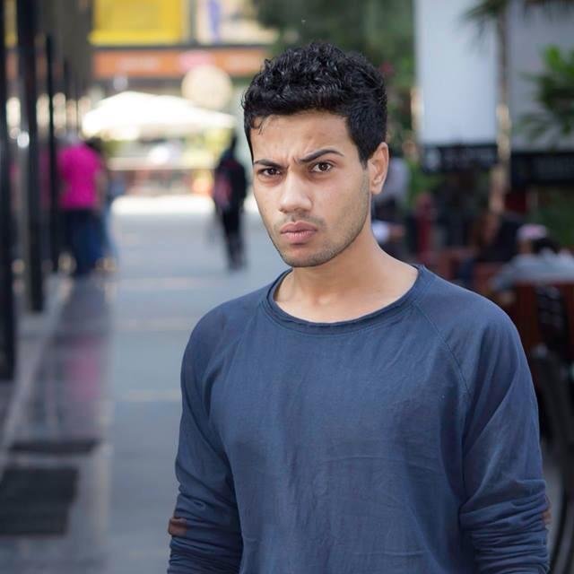 #lo2y#from# alex# cairo university# 
#7kma #el donya lma btde #btdy bmbd2 el tsbet #btde 3shan tfr7k snya # w t5Od mnk a8la she2 :D :D