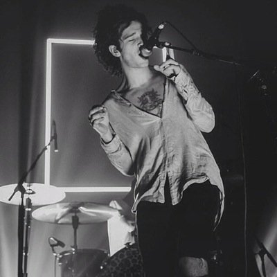 smoke weed & take me to concerts.