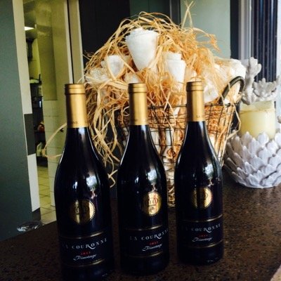 Wine Ambassadors for Boutique Wine Estates. We cater to High End Hospitality l The Public. We offer wine tastings to the Trade and to Private functions.
