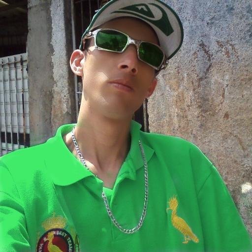 Fasso videos para o youtube e falo sobre o cotidiano do nosso pais que e uma merda visiten o meu canal https://t.co/hBK4h484JW grato ha todos