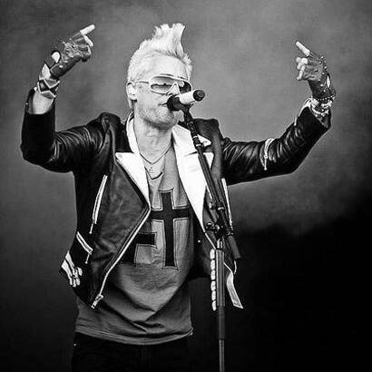 #ЭШЕЛОН 
 #30stm    #GreenDay #ACDC #Manowar #Nirvana 
СЕМЬЯ:  @_hurricane_27  @kate671  @chemical_gay_ @VGeran  @HOLLY_TOR 
http://t.co/KfSJ38otyv