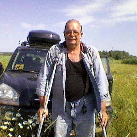 Живу весело и счастливо! Сын и дочь уже взрослые люди и я горжусь ими! Больной до рыбалки! #ответныйфоволинг #взаимныйфоволинг