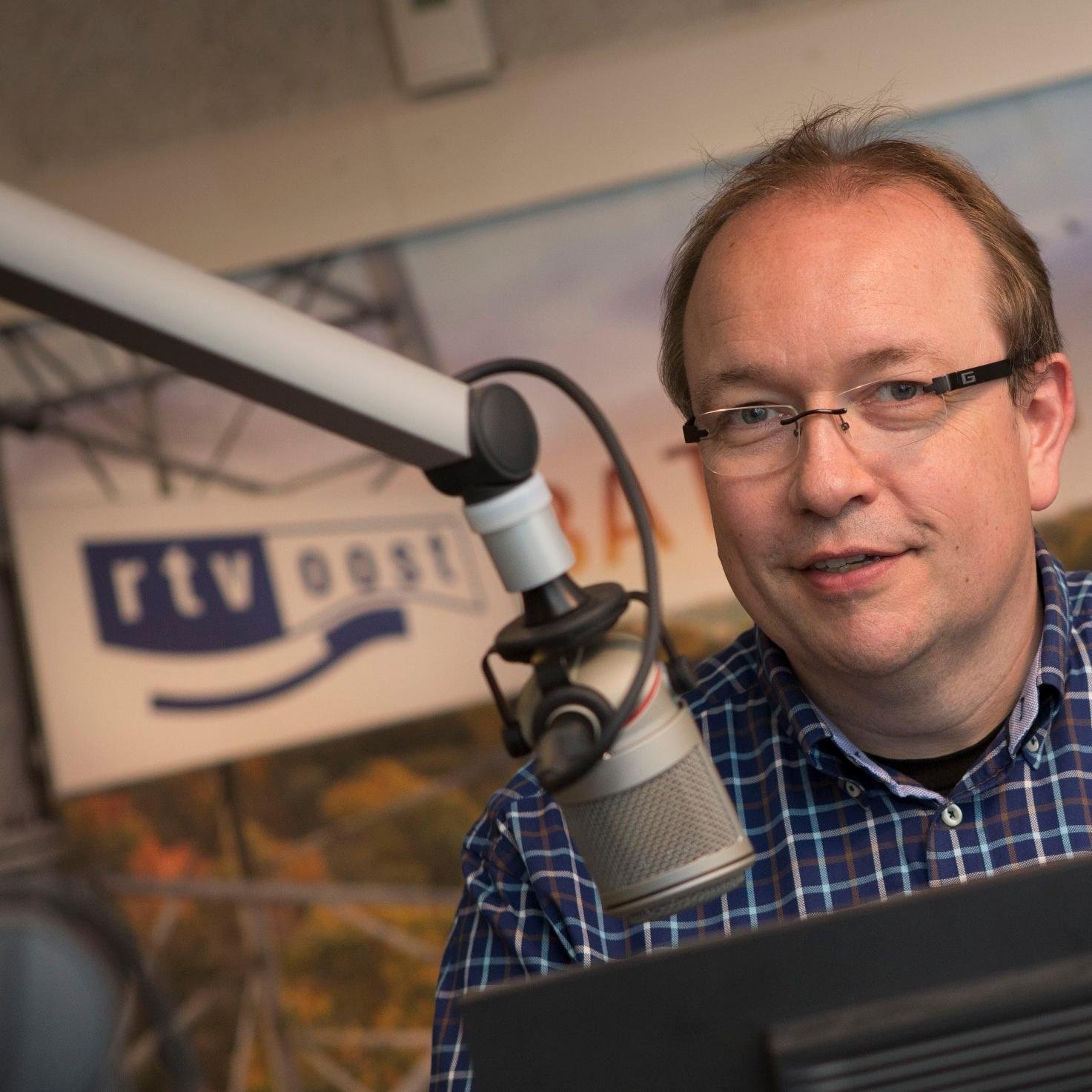 Presentator KlaarWakker, bulletin-redacteur RTVOost, Triage-Audicien Schoonenberg Hoorcomfort Rijssen. Besturen: Beeklustpark, Lokale Omroep, VvhCLA