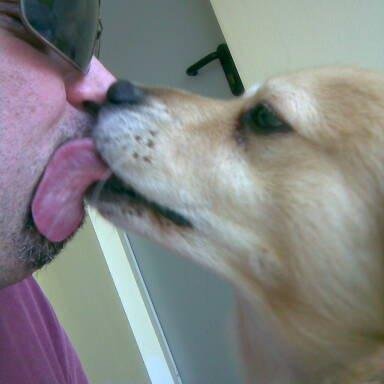 Puoi conoscere il cuore di un uomo già dal modo in cui egli tratta gli animali ♥♥“La salvezza è nella terra, riprendiamo la zappa. ...