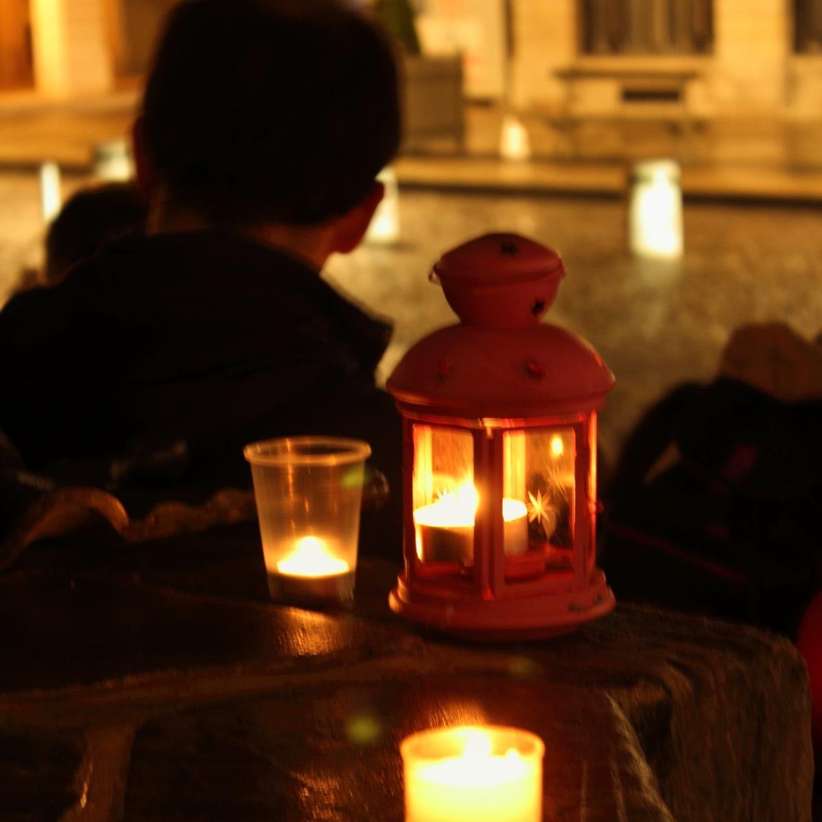 VeilleursReims's profile picture. Nous éveillons en premier lieu nos consciences, nous voulons exprimer un regard vigilant à l'endroit de toutes les transformations sociétales.