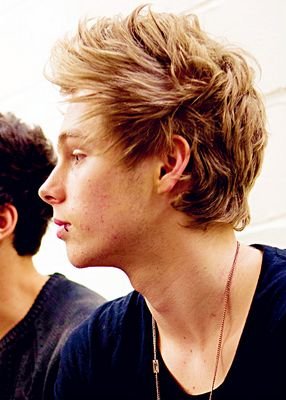 ludoDemmaLd's profile picture. One Direction Follow me