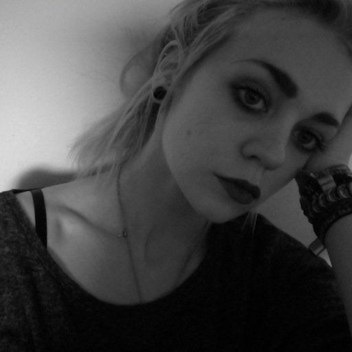 _Awesome_AsFuck's profile picture. 16~The xx~♡photography~casper~septum~dreadlocks~tunnel~instagram:red0aktree