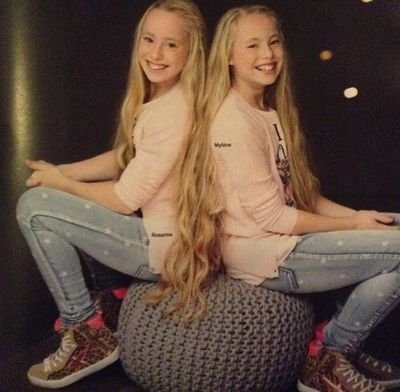 Mylene & Rosanne zijn bekend als tweeling van het JSF 2013,Kinderen Voor Kinderen en verschillende musicals. Double me|me & my selfie  FP = fanpage