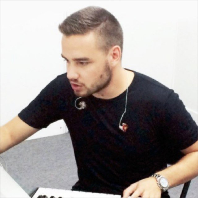 no veo el problema de que a un hombre le guste one direction 

@acclaimniall es mi todo