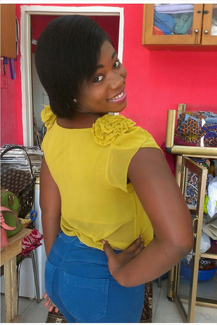 manageress of hear my voice floral / graphic artist