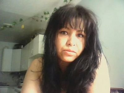 tinaskky72's profile picture. 