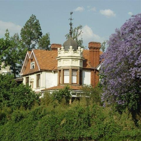 Rich with architectural heritage dating back to the early mining days, Parktown is one of the oldest suburbs in Johannesburg.