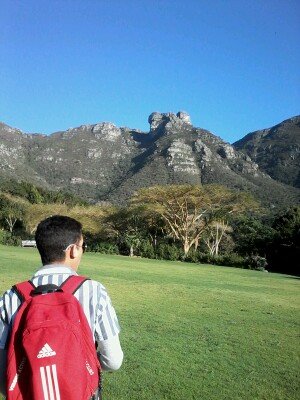 #Islam....#CapeTownSA......im a boy with arms and hands and loves sport(Rugby,Soccer,cricket,swimming)!