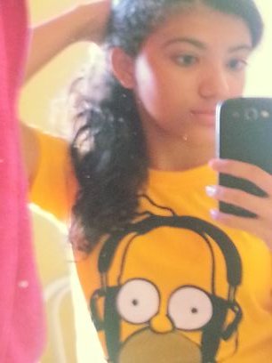 gabirodrigues93's profile picture. 