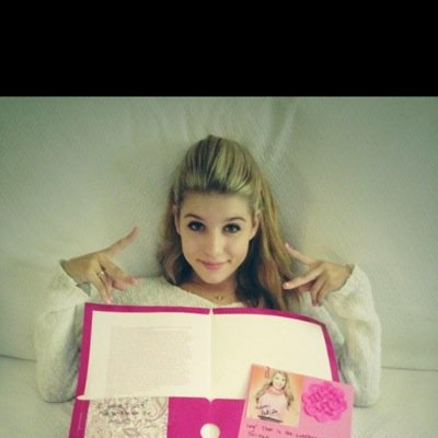 I love paris smith so much! She is my EVERYTHING!