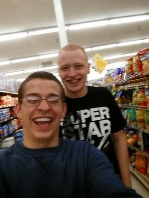 live in cbus,work at ups, just hanging out