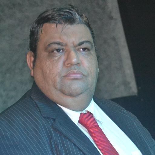 PASTOR, Robson Inacio Gomes, 42 anos, Pai , escritor organizador dos maiores eventos gospel .um homem com uma história de vida incrível e emocionante ..