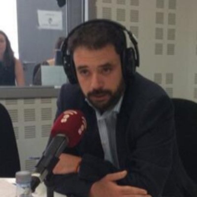 Abogado conciliador. Adoro la buena gente, la comida, no me gusta que me tomen por tonto.Siempre en tránsito y la deriva.Mi lema:Duc in altum!!
