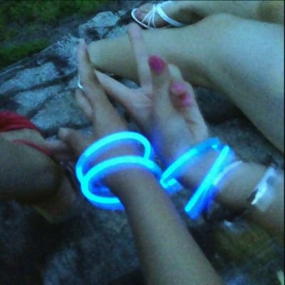 このアカウントフォロー外してください