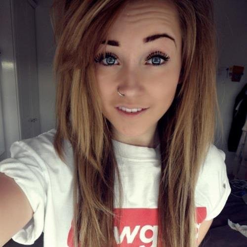 “Per superare le paure devi respirarci dentro.” || Summer Evans || 19 ||